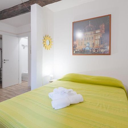 Appartamento Maddalena Basso - Affitti Brevi Italia Генуя Экстерьер фото